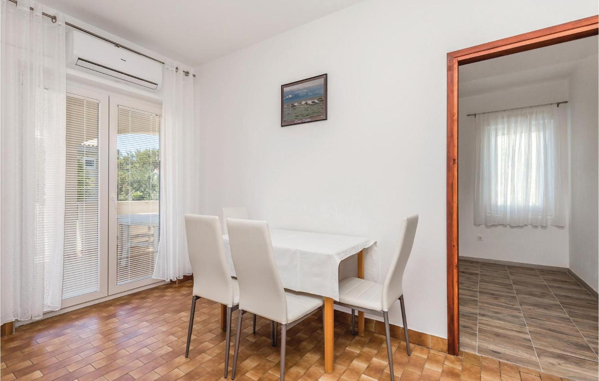 Lovely Apartment In Mandre With Wifi Ngoại thất bức ảnh